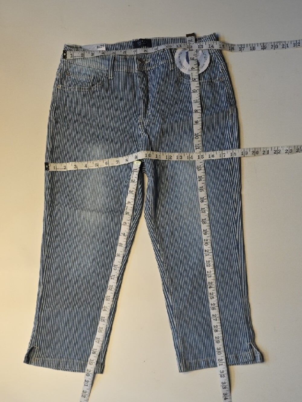 CURVE APPEAL Striped Crop Pants with Curve Fit - Blue & White - Picture 7 of 7